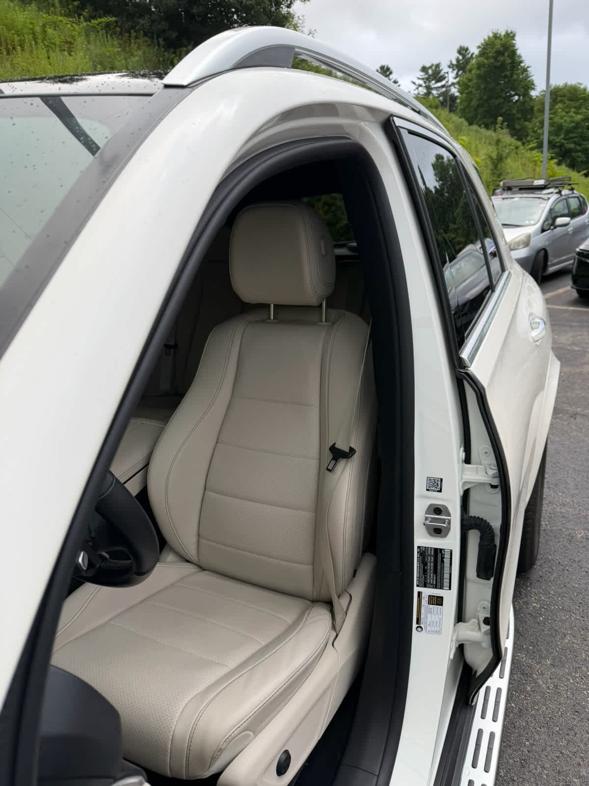 Used 2023 MANUFAKTUR Diamond White Metallic Mercedes-Benz GLE 350 image 7