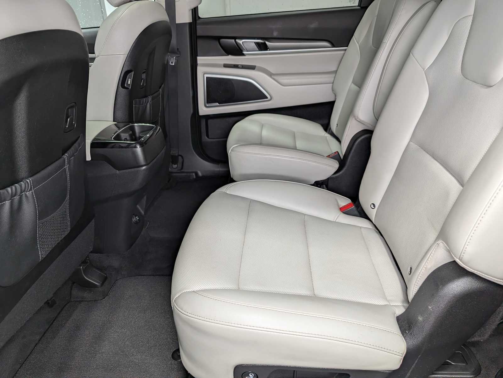 Used 2021 Black Copper Kia S image 23