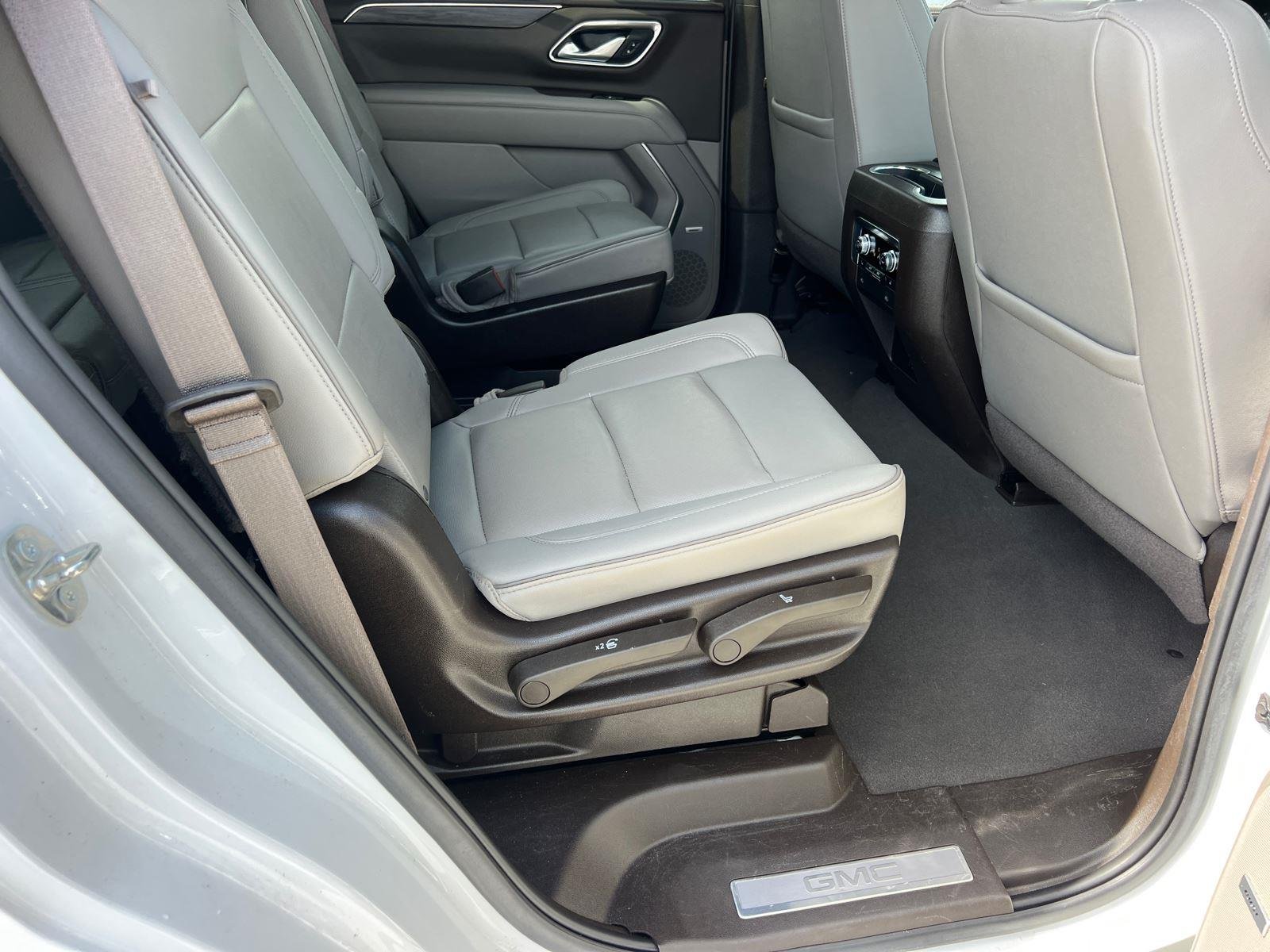 Used 2022 Summit White GMC SLT image 15
