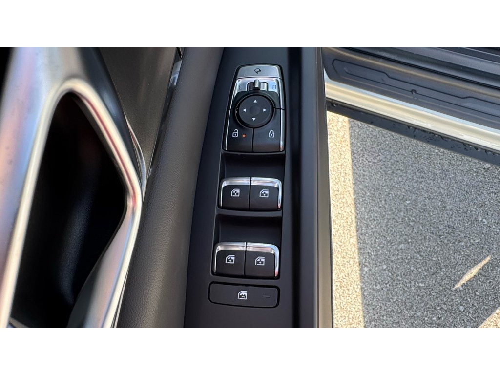 New 2027 Ivory Silver Kia SX image 23