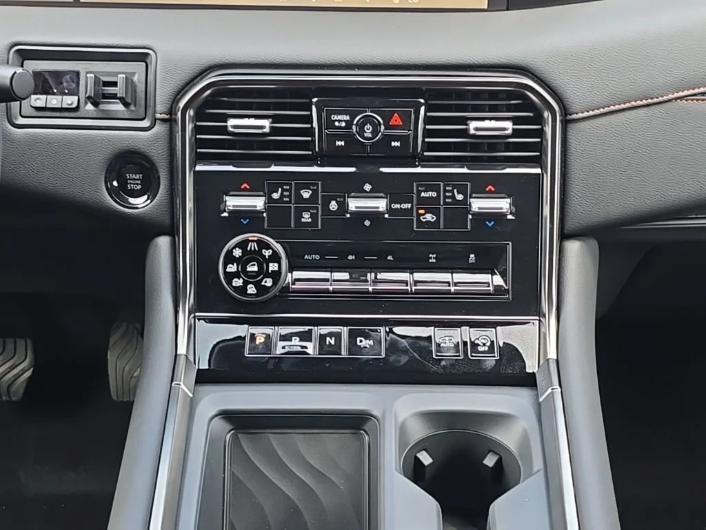 2025 Nissan Armada PRO-4X - Photo 19