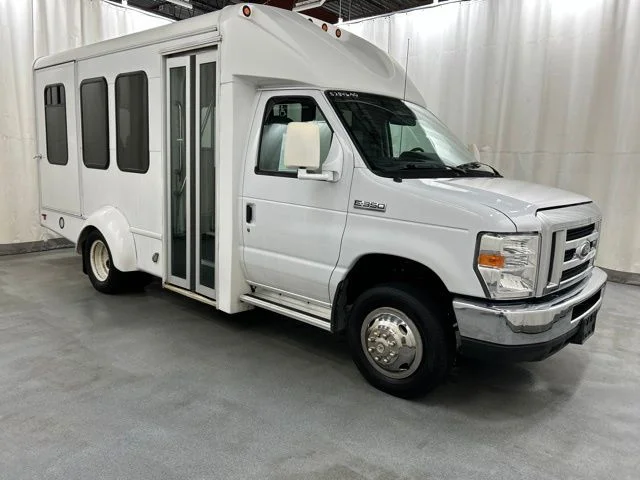 2019 Ford E-Series Cutaway Base