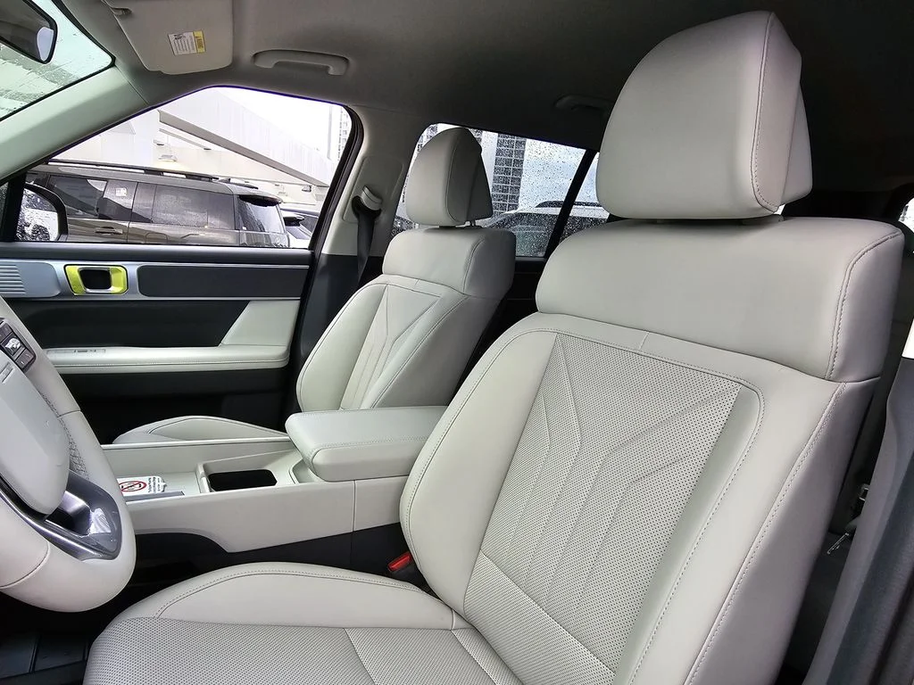 New 2027 Gray Hyundai SEL image 24