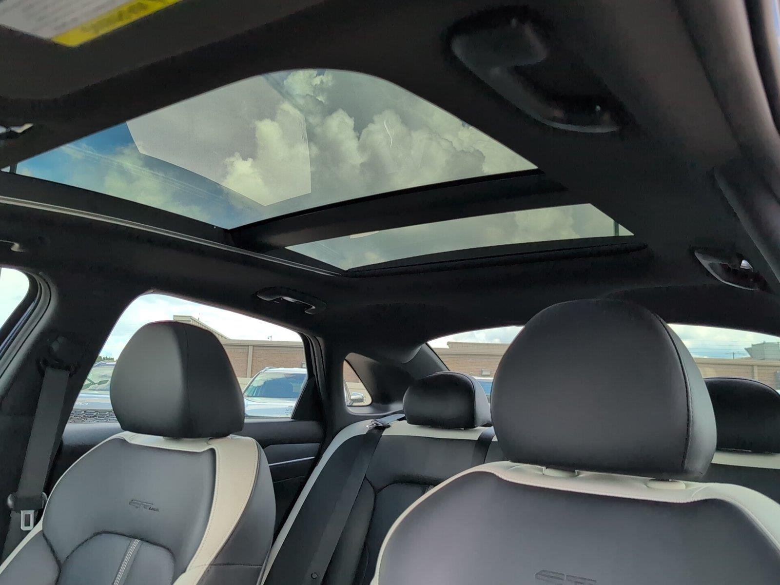 Used 2025 Yacht Blue Kia GT-Line image 40