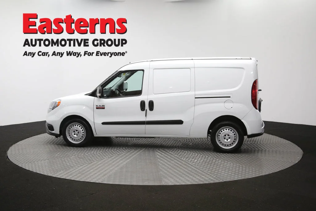 Used 2022 White Ram Base image 61