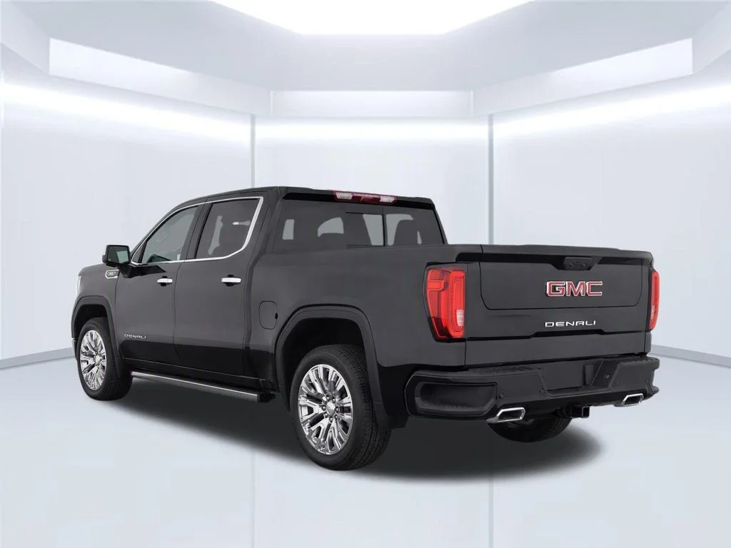 Used 2024 Black GMC Denali image 4