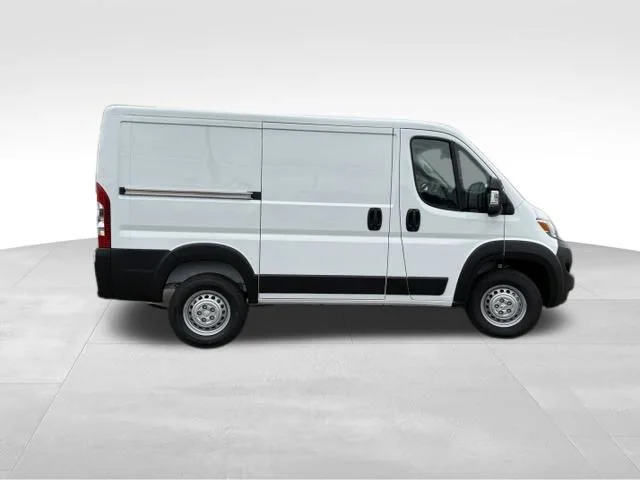 New 2026 Bright White Clear-Coat Exterior Paint RAM Low Roof image 7