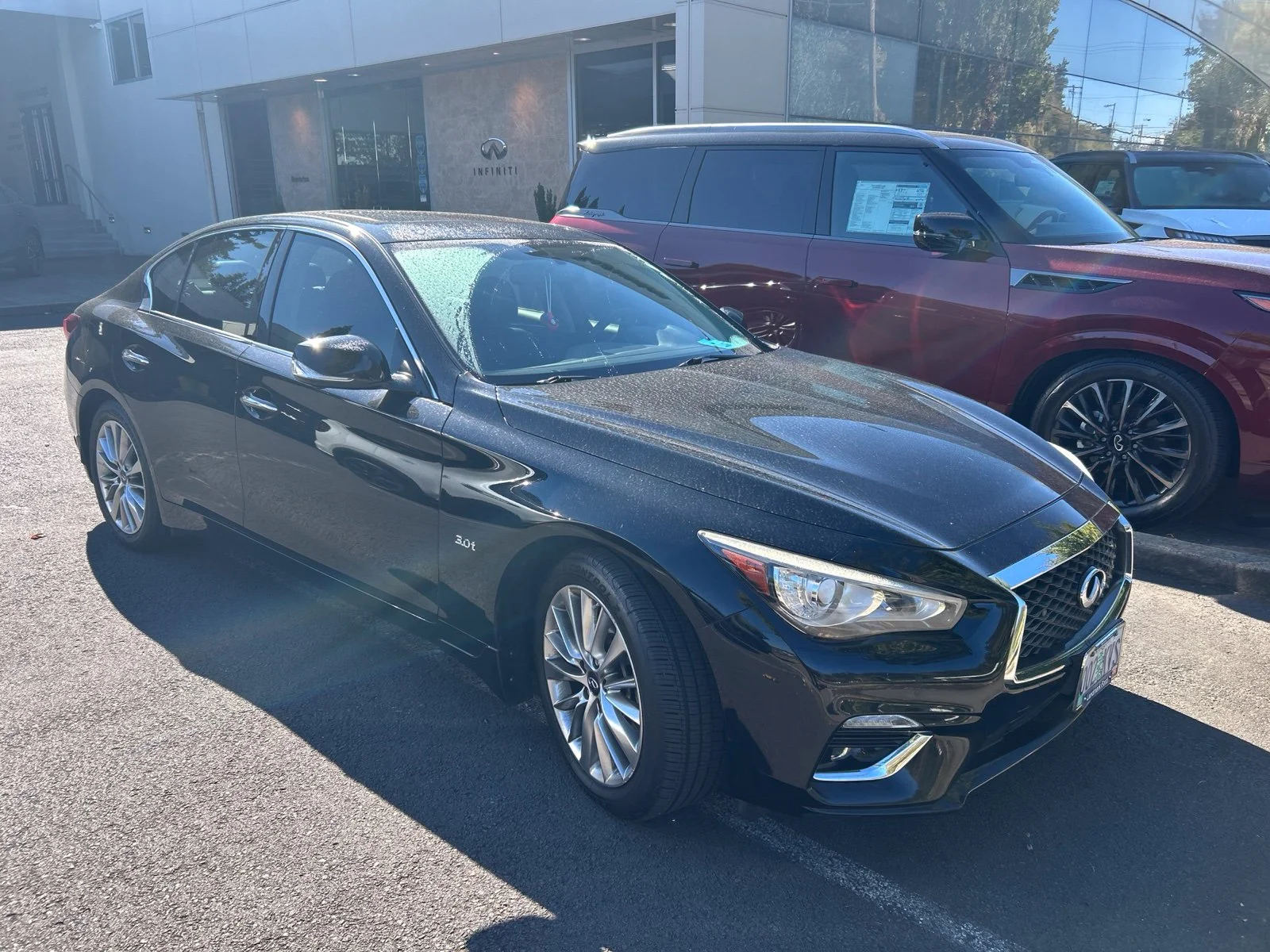 Used 2018 Black INFINITI 3.0t LUXE image 17