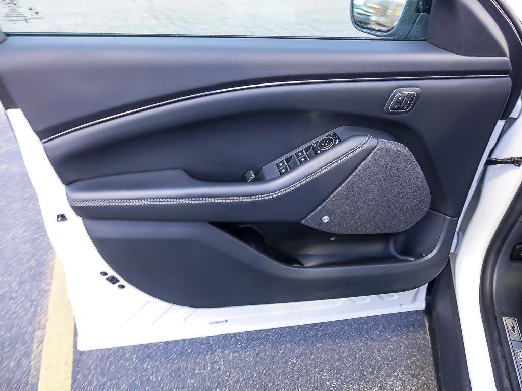 Used 2023 White Metallic Ford Premium image 28