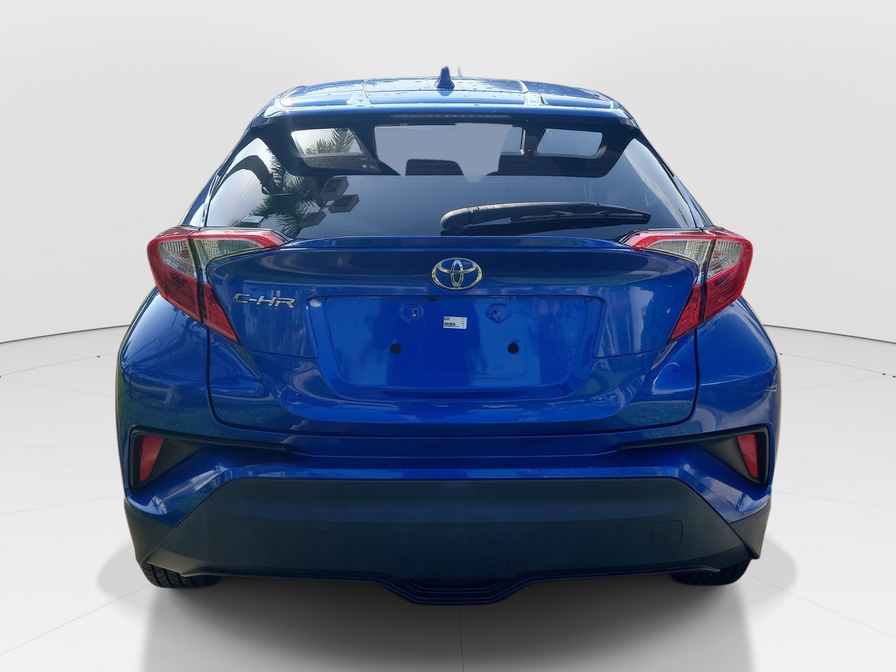 Used 2020 Blue Toyota LE image 6