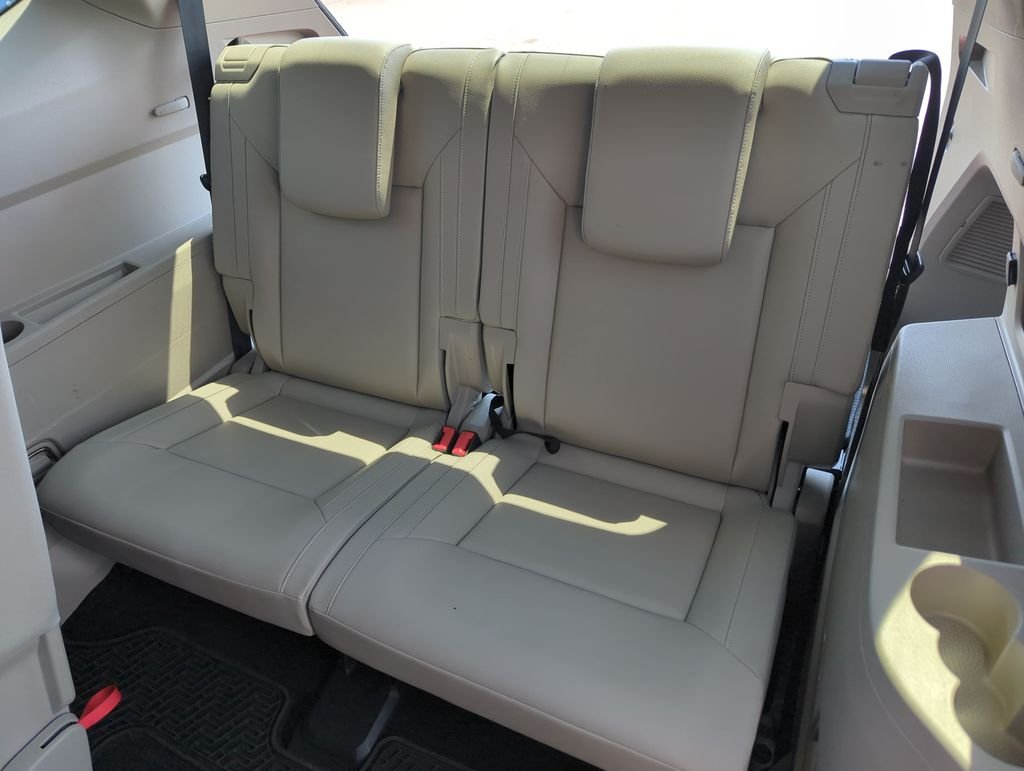 Used 2018  Volkswagen 3.6L V6 SE image 30