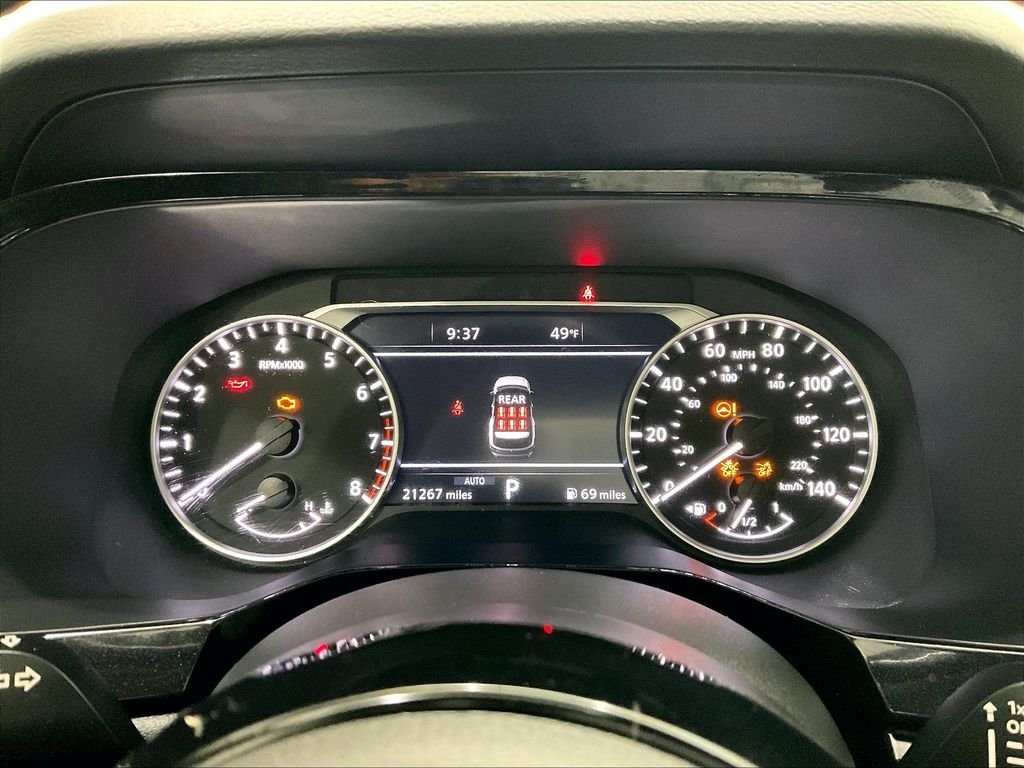 Used 2024 Pearl White Tricoat Nissan SL image 25