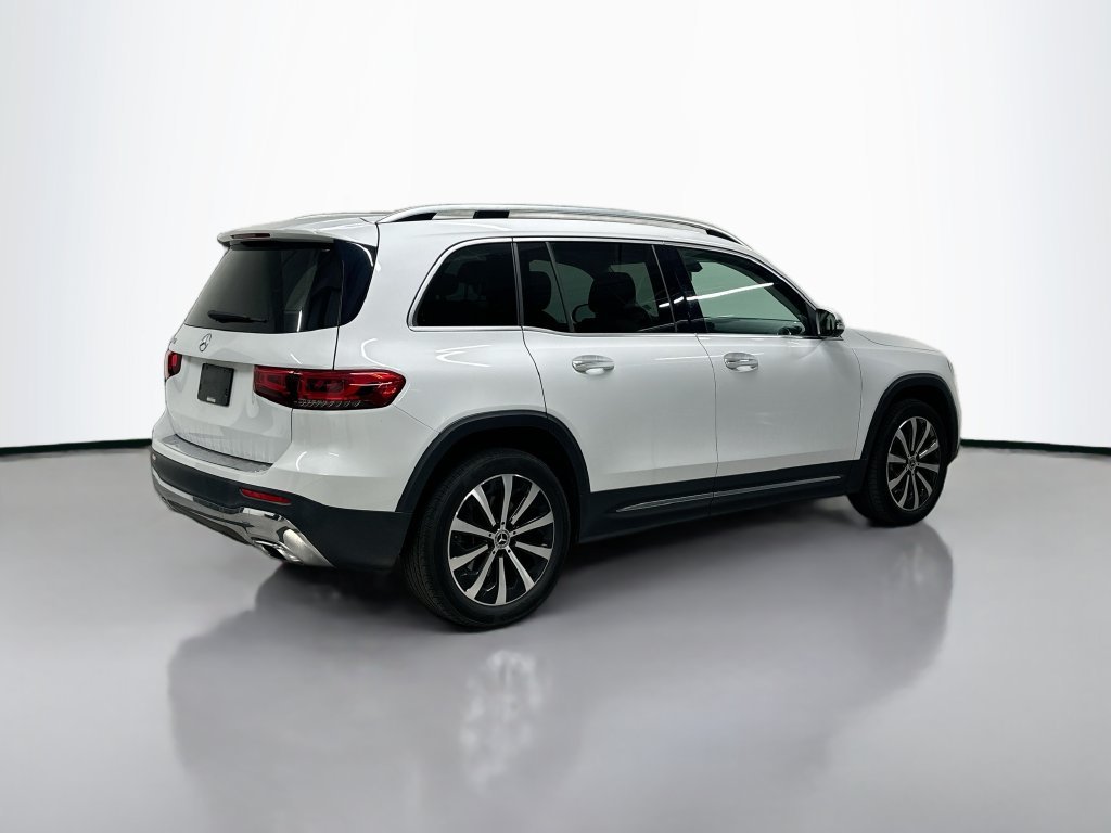 Used 2023 White Mercedes-Benz GLB 250 image 9