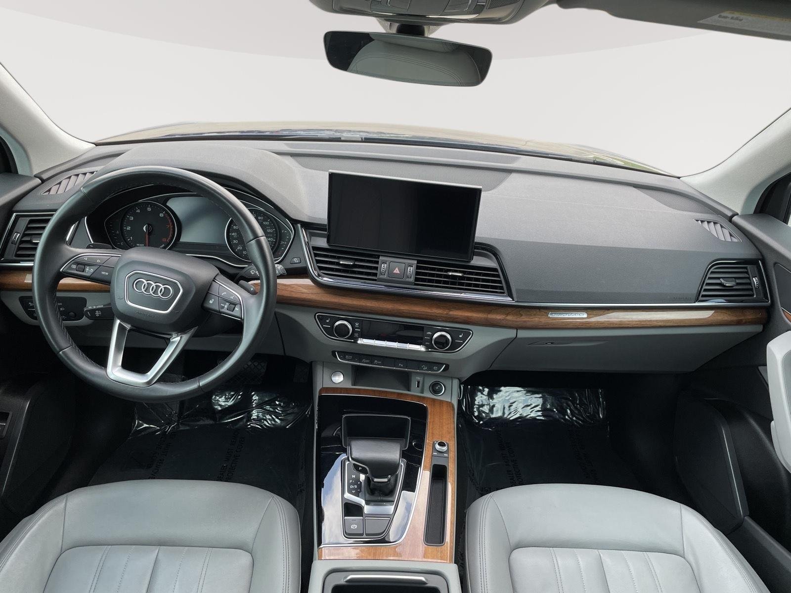 Used 2022 Navarra Blue Metallic Audi S line Premium image 5