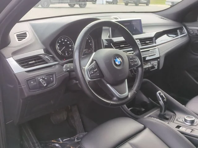 Used 2022 Black BMW sDrive28i image 20