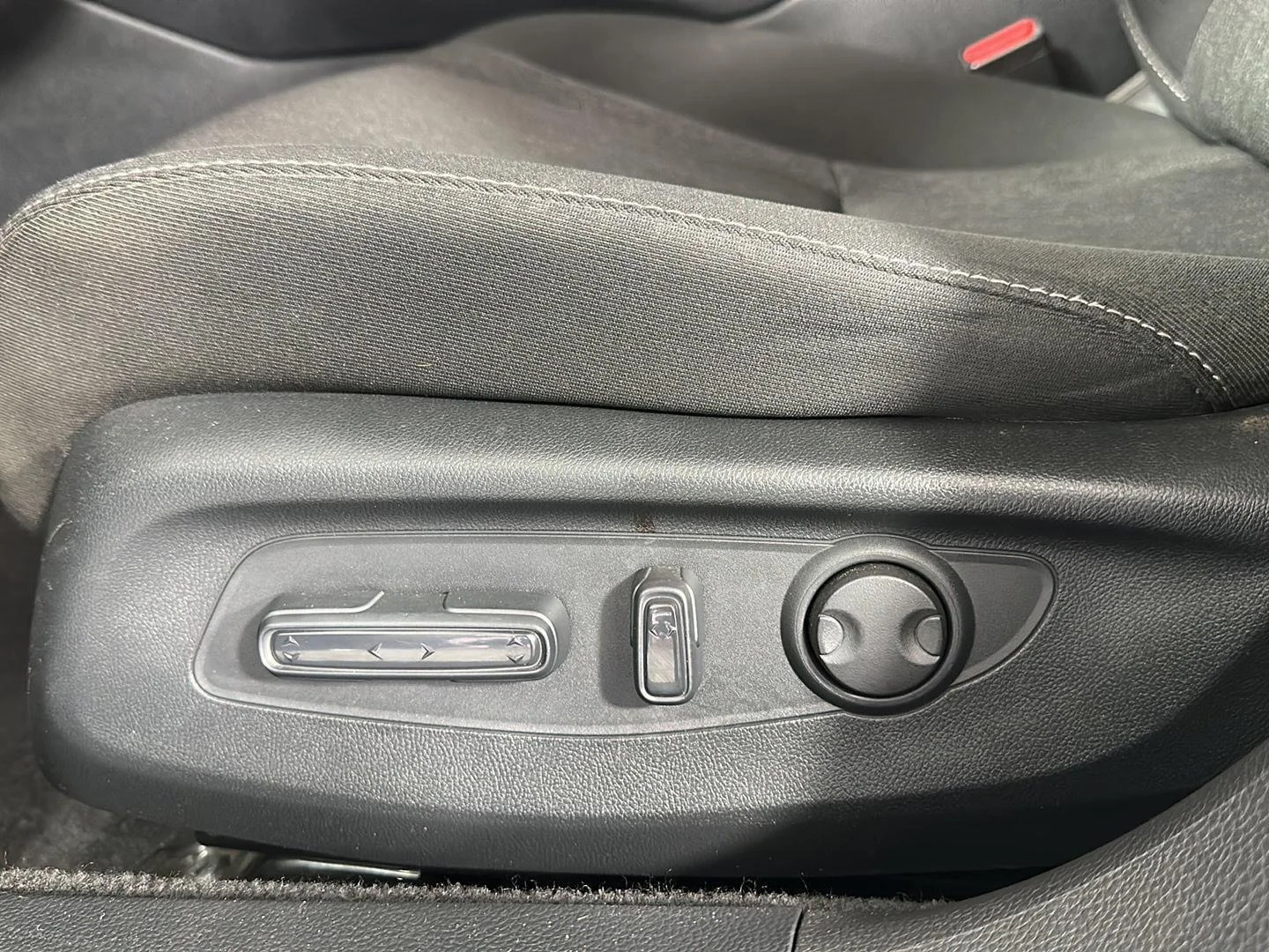 Used 2023 Canyon River Blue Metallic Honda EX image 9