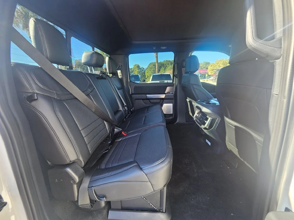 New 2027 Star White Metallic Tri-Coat Ford F-350® Platinum® image 29