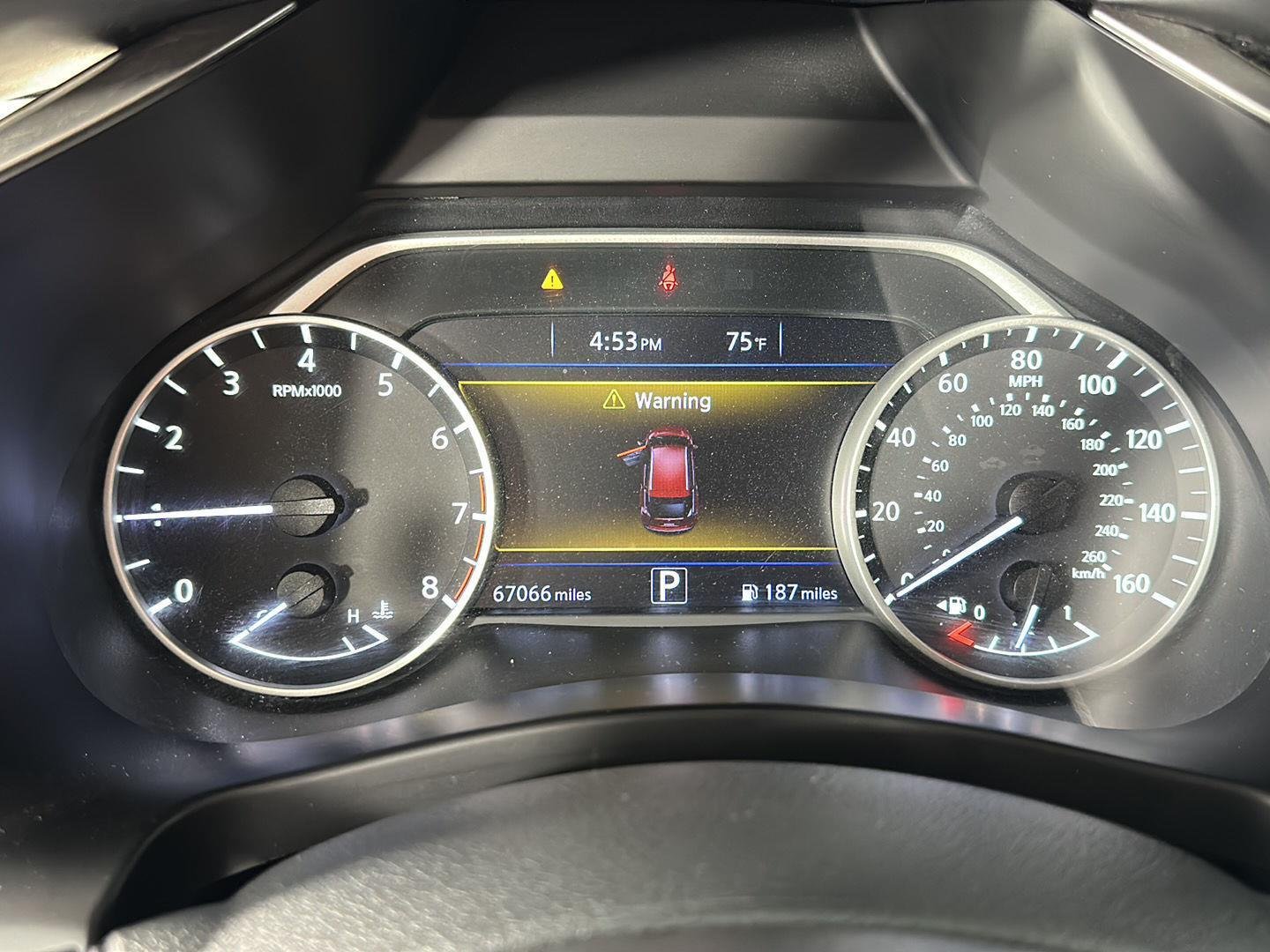 Used 2018 Java Metallic Nissan S image 21