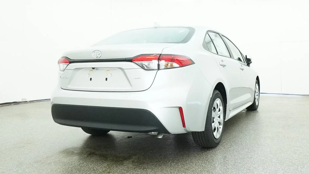 New 2026 Classic Silver Metallic Toyota LE image 21