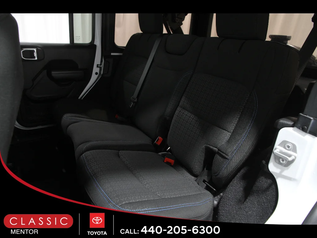 Used 2021 WHITE Jeep Willys image 19