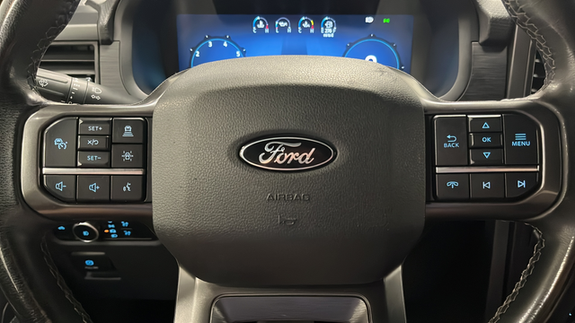 Used 2024 Avalanche Gray Ford XLT image 16