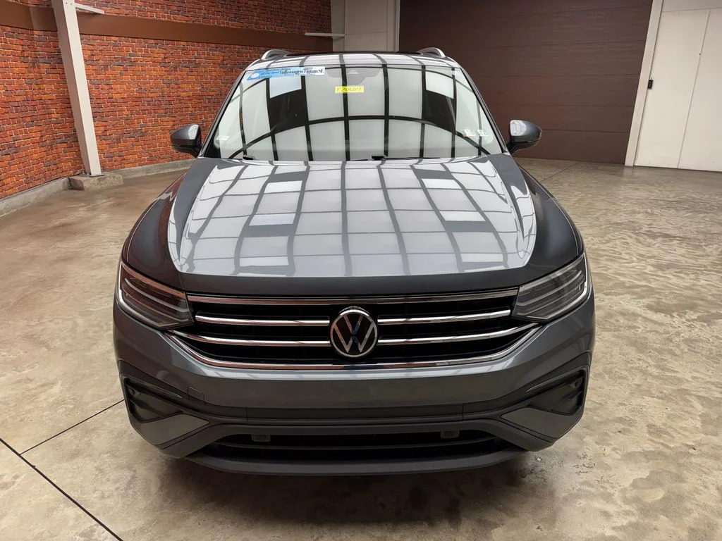 Certified Used 2022 Platinum Gray Metallic Volkswagen 2.0T SE image 7