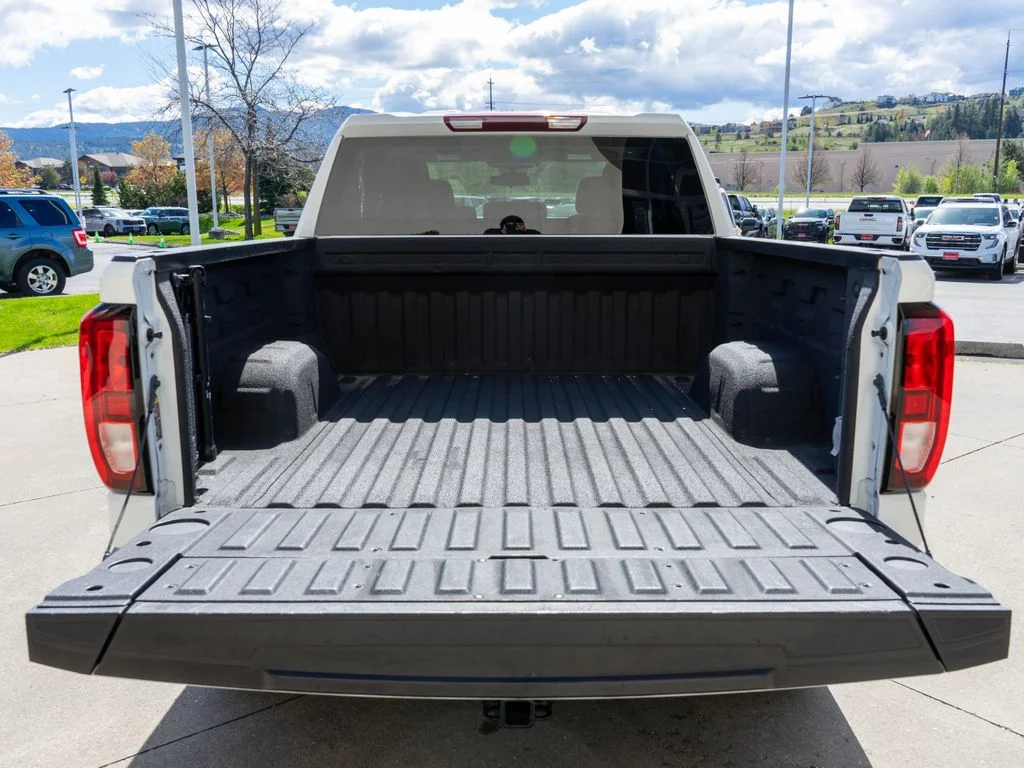 Used 2023 White GMC Elevation image 34