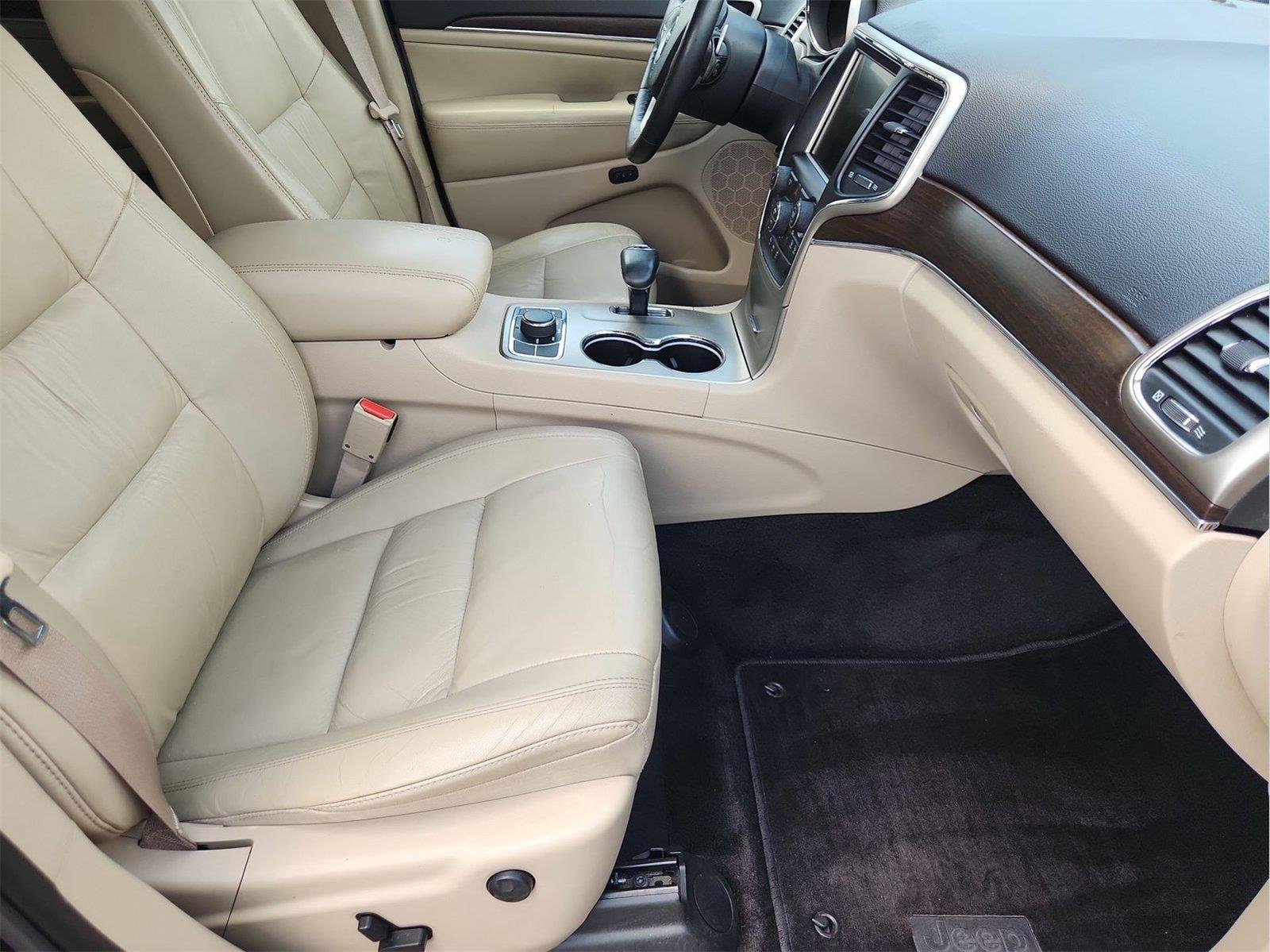2015 Jeep Grand Cherokee Limited Gray at Auto Boutique Texas