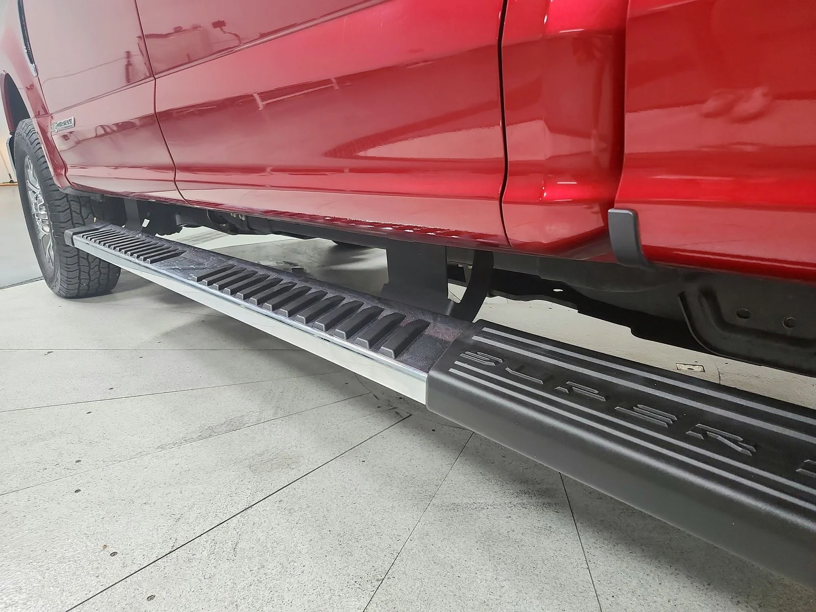 Used 2021 Red Ford Lariat image 43