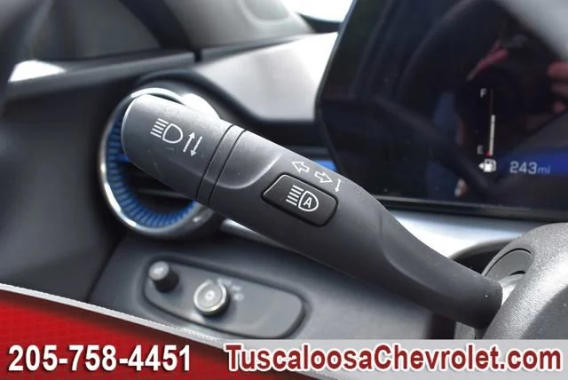 Used 2025 Cypress Gray Chevrolet LT image 27