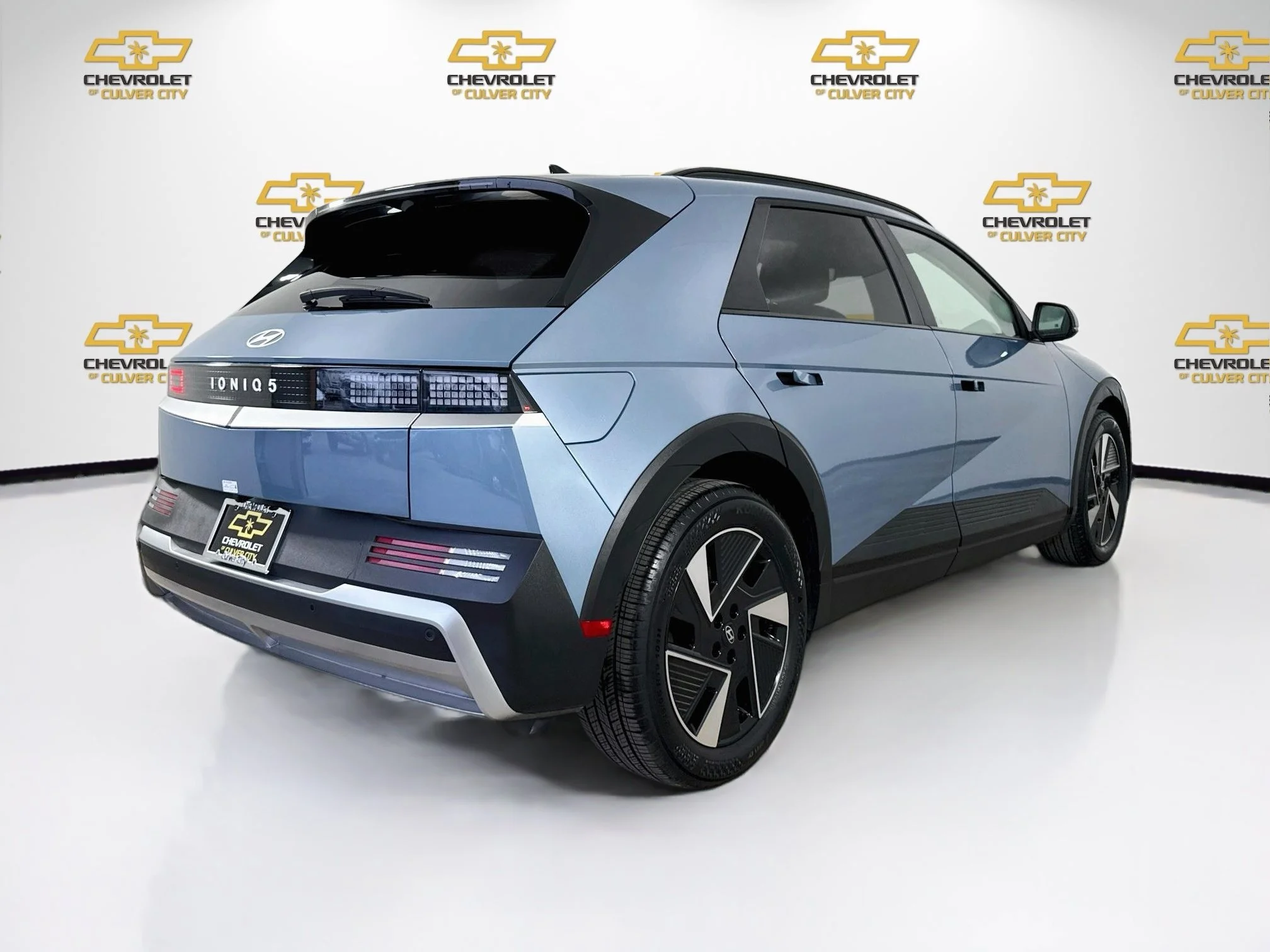 Used 2025 Blue Hyundai SEL image 8