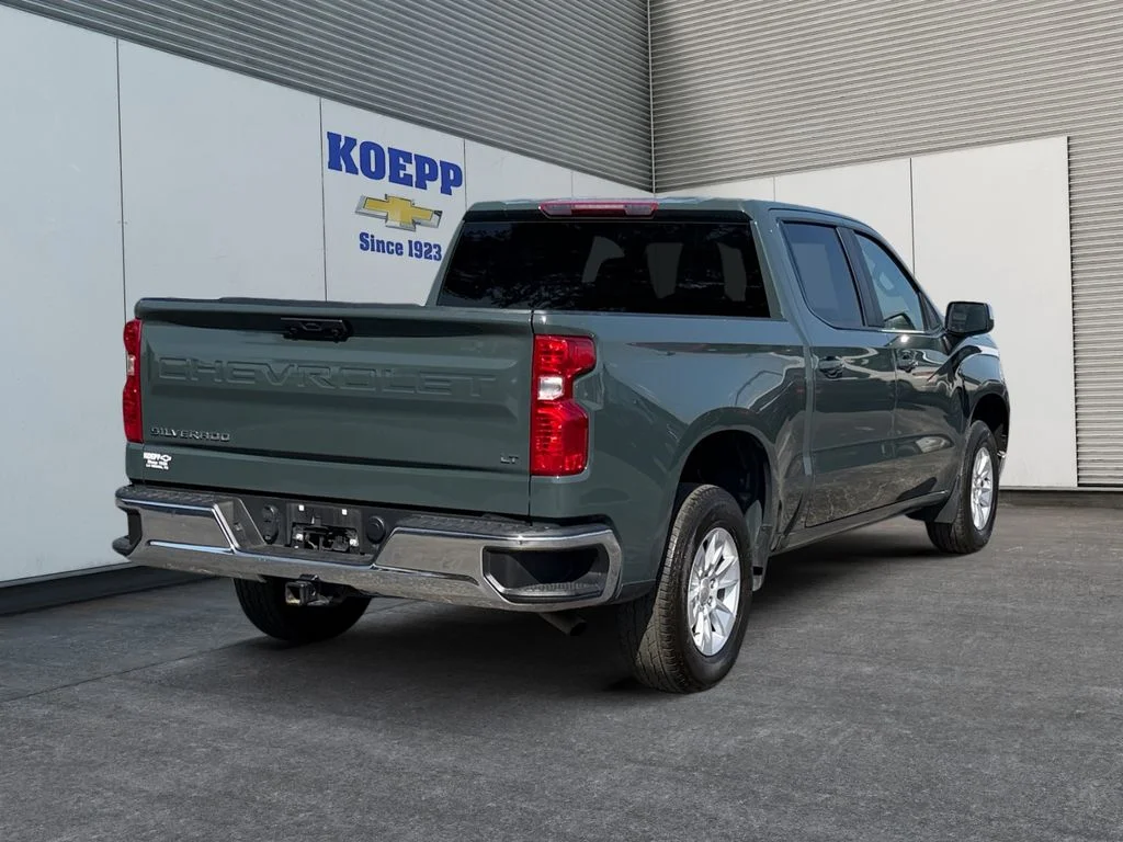 Used 2025 Cypress Gray Chevrolet LT image 5