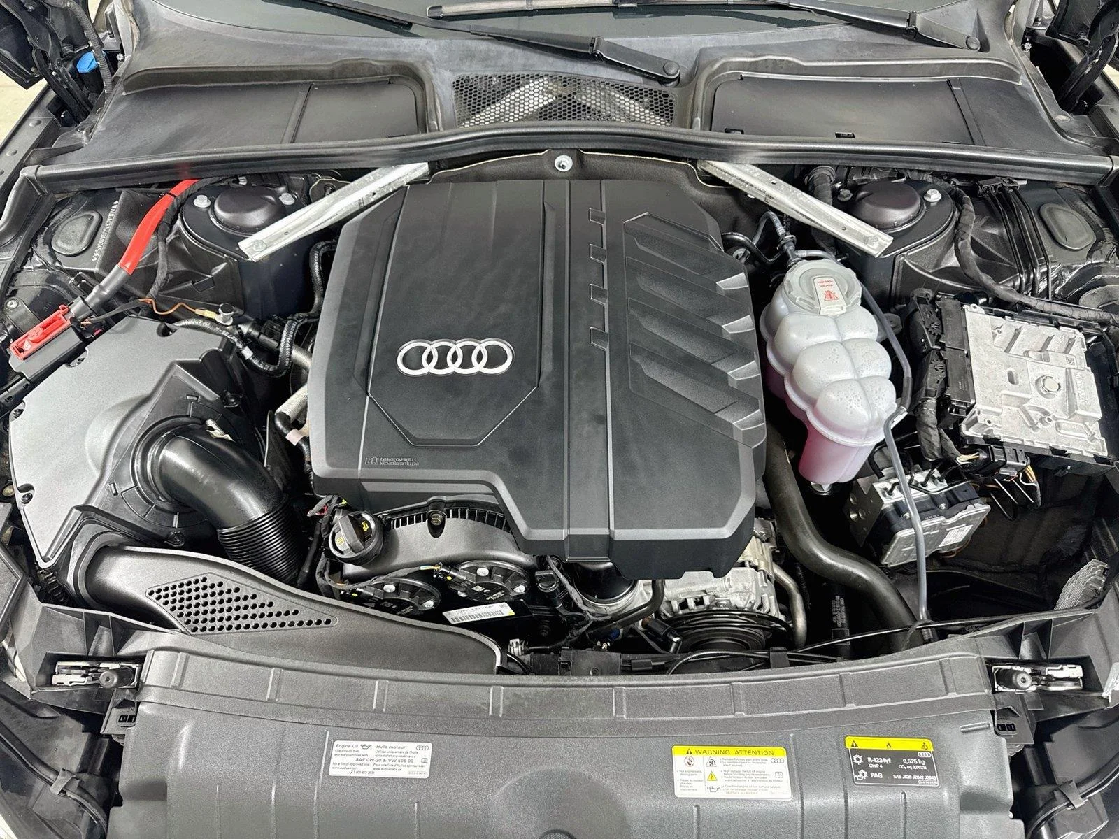 Used 2025 Mythos Black Metallic Audi S line Premium image 31