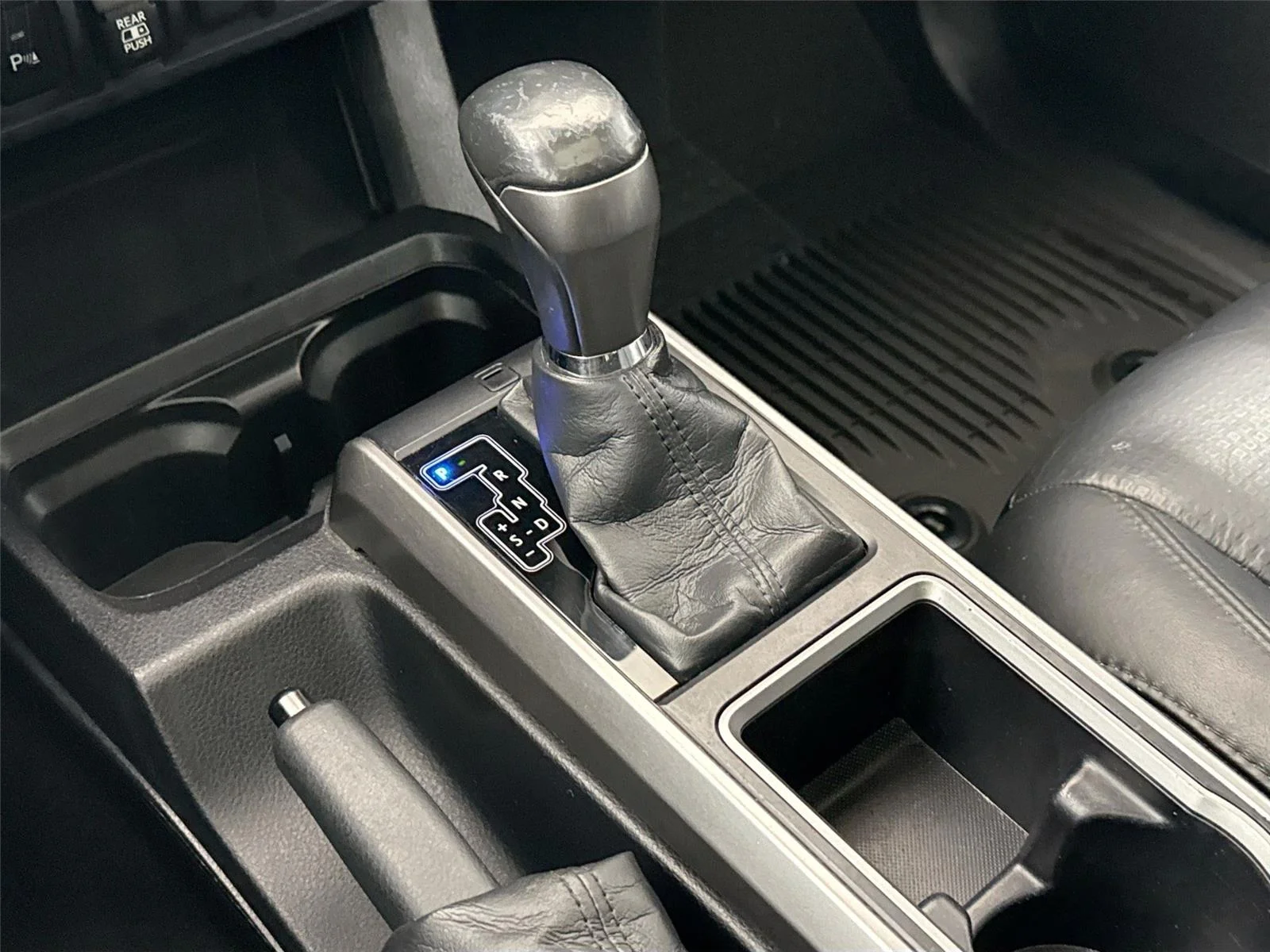 2021 Toyota Tacoma Limited - Photo 28