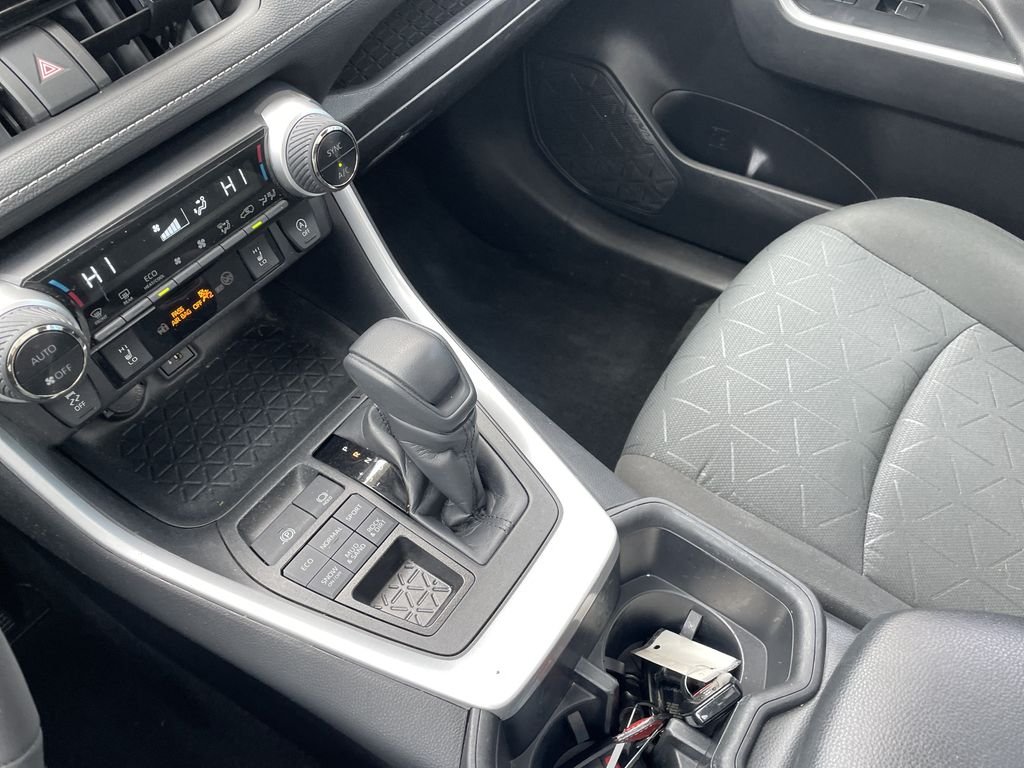 Used 2023 White Toyota XLE image 21
