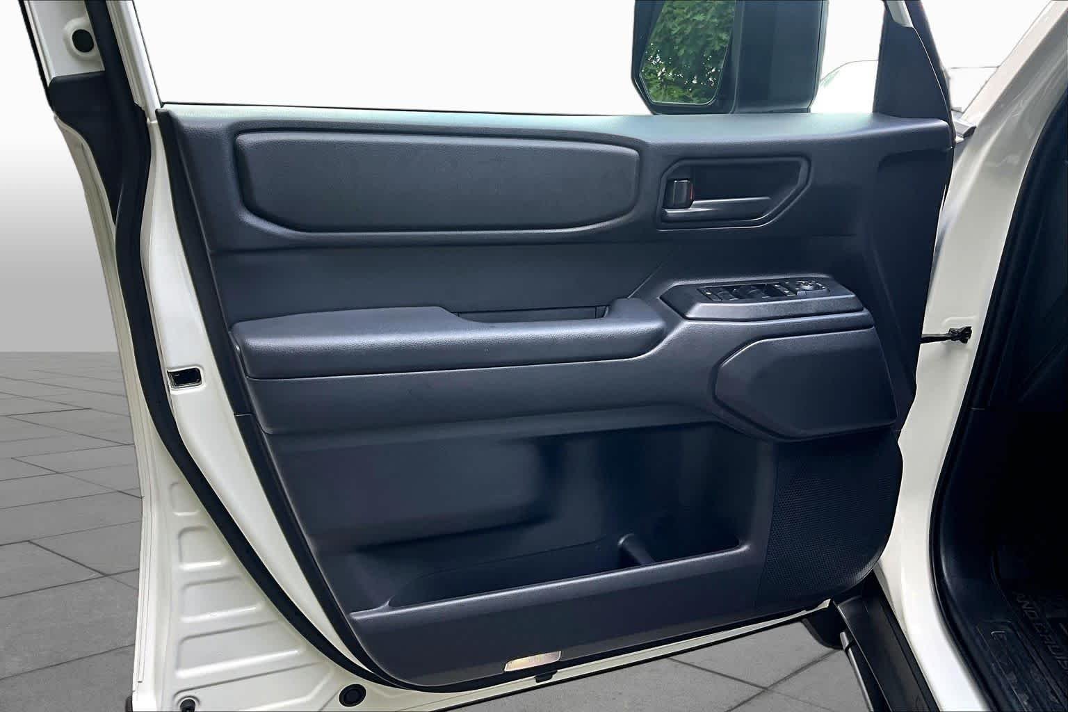 Used 2025 Ice Cap Toyota 1958 image 20
