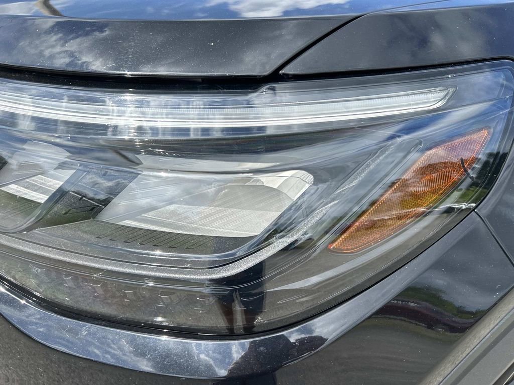 Used 2025 Agate Black Metal Ford ST-Line image 10