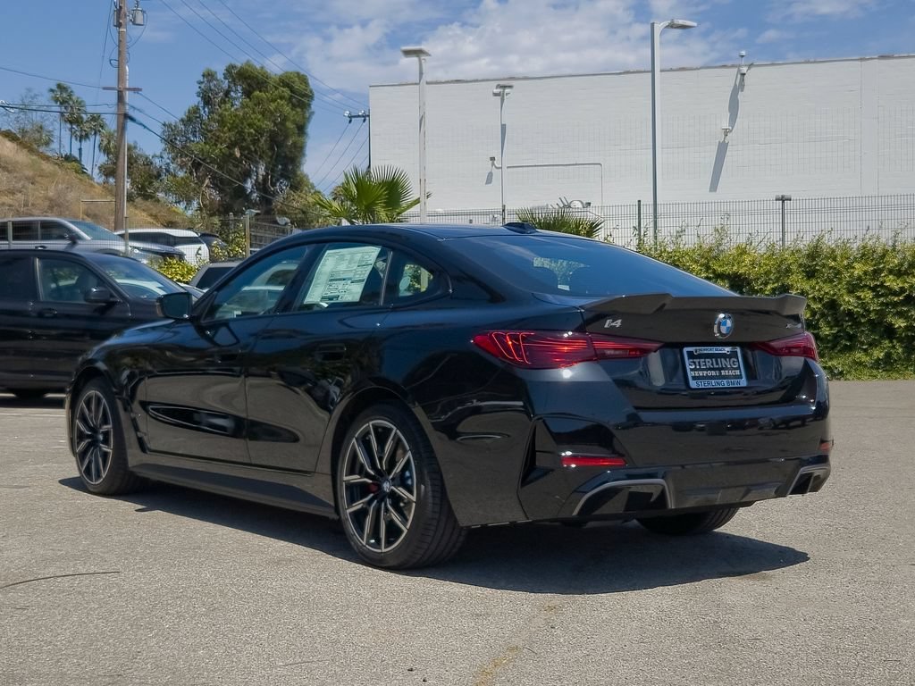 New 2026 Black Sapphire Metallic BMW xDrive40 image 17