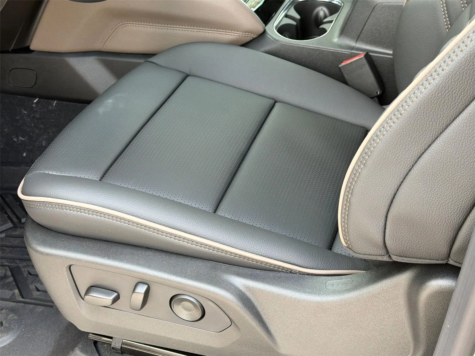 2026 GMC Canyon Denali - Photo 15