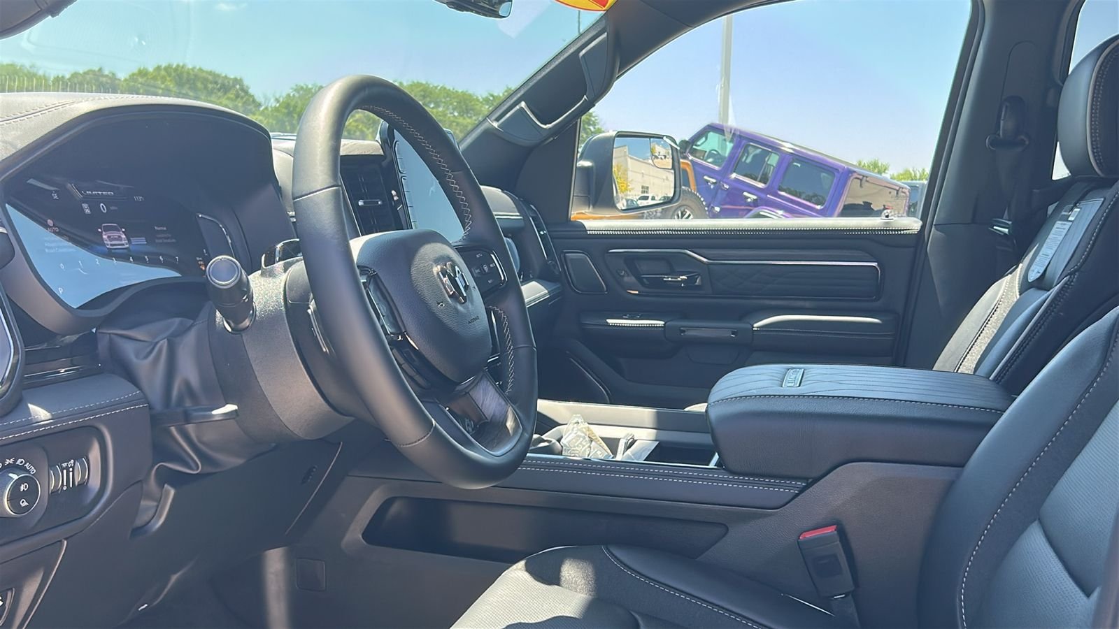 New 2026 Diamond Black Crystal Pearl-Coat Exterior Paint RAM Limited image 11