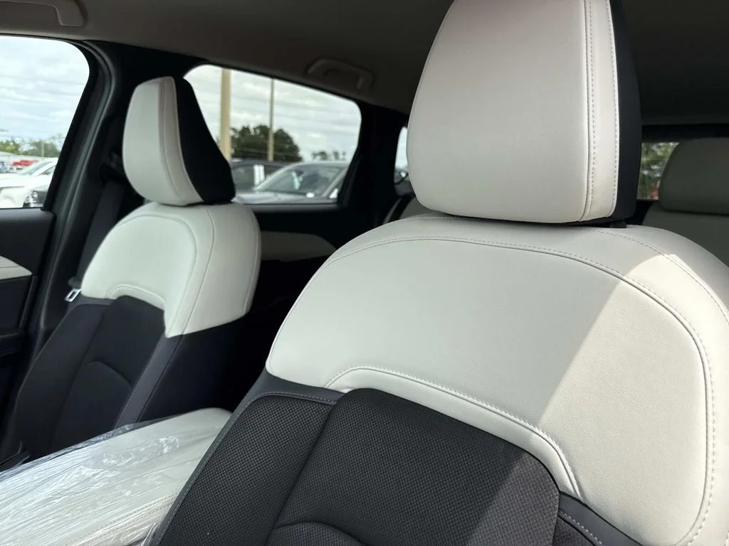 New 2026 Machine Gray Metallic Mazda 2.5 S Select AWD image 27