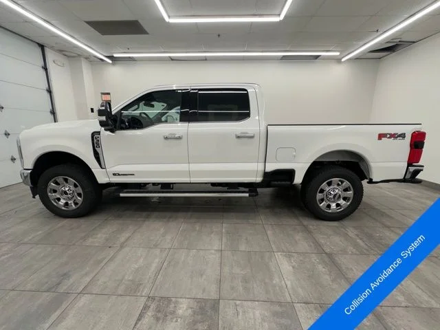 New 2026 Star White Metallic Tri-Coat Ford F-350® Lariat® image 2