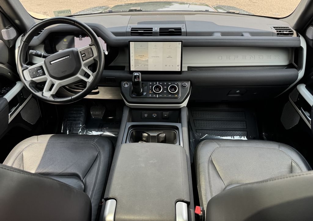 Used 2023 Gray Land Rover S image 30