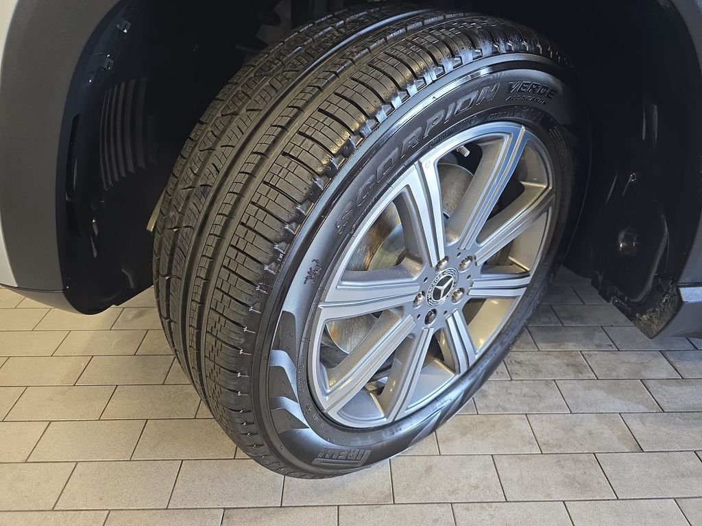 Used 2020 Silver Mercedes-Benz GLS 450 image 35