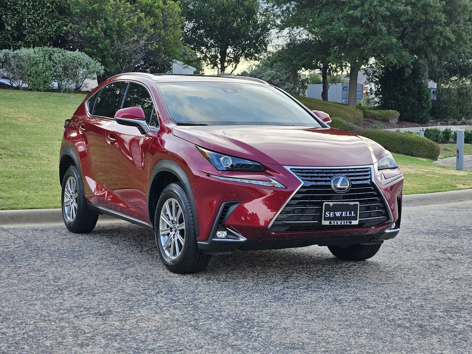 Certified Used 2020 MATADOR RED MICA Lexus  image 2