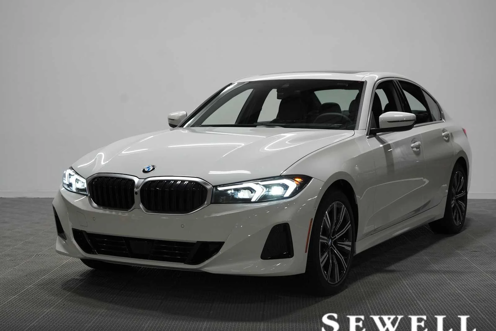 2026 BMW 330i 330i