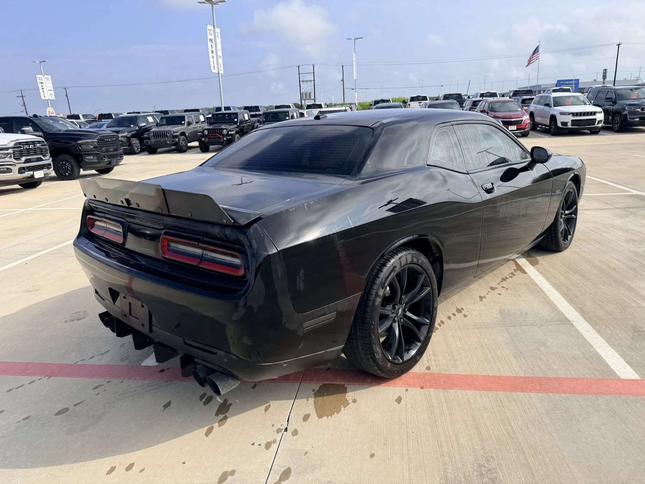 Used 2017 Black Dodge R/T image 3