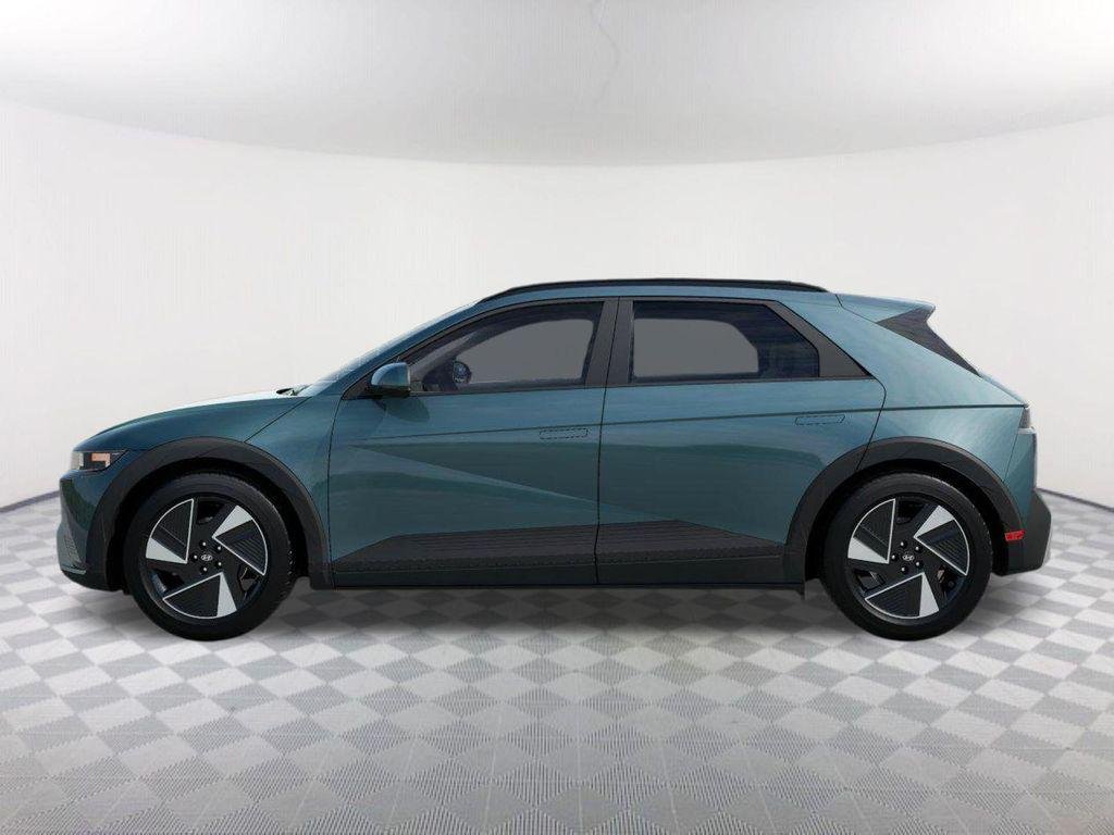 New 2027 Green Hyundai SEL image 3