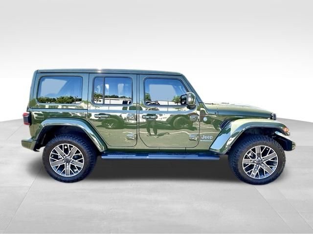 Used 2024 Green Jeep High Altitude 4xe image 8