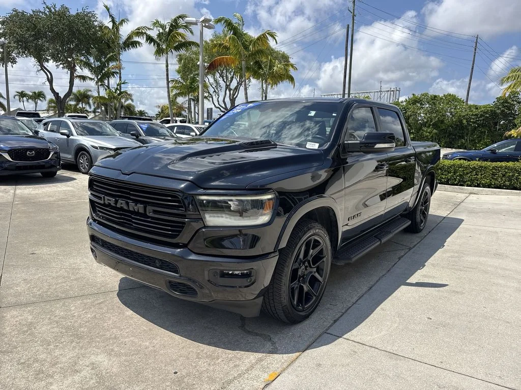 Used 2022 Diamond Black Ram Laramie image 9